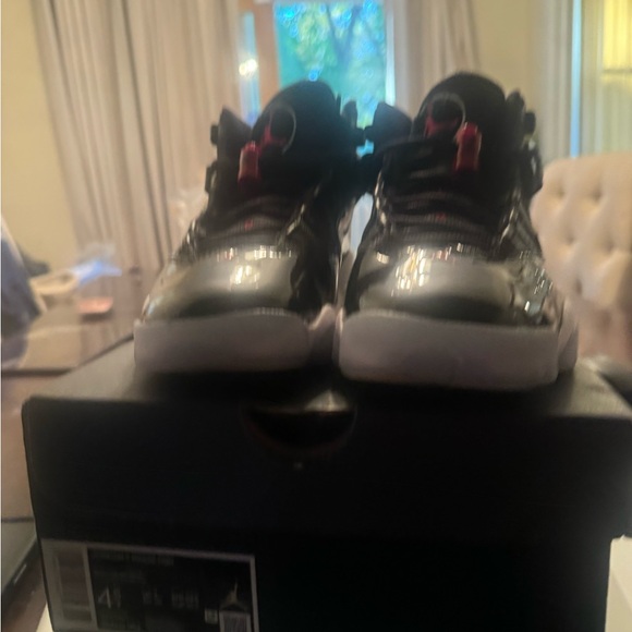 Jordan 6 Rings - Picture 5 of 5